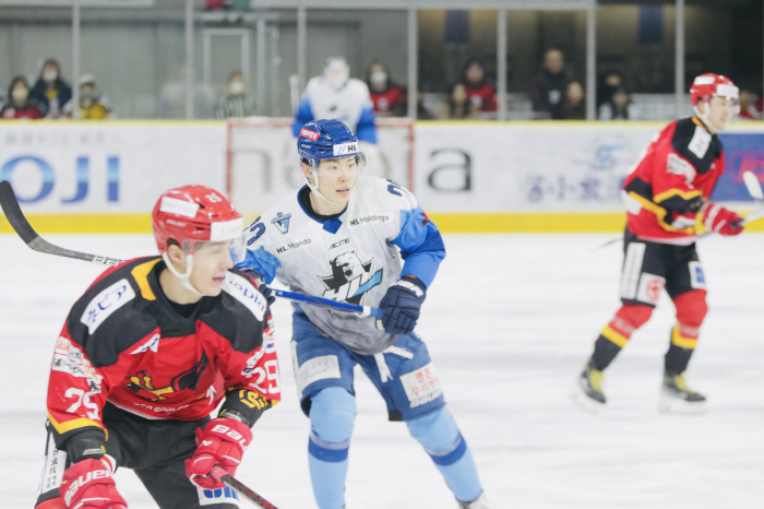 [오피셜]'아시아가 인정한 역대급 재능' 이총민, 한국 아이스하키 최초 NHL 바로 밑 AHL 진출…클리블랜드 몬스터스 계약