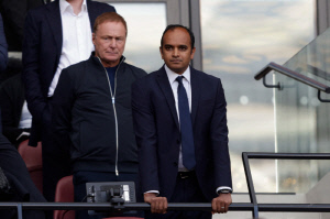 英 단독 보도! 손흥민 나가자, 토트넘 구단주 파격적인 '1900억 지원'...하지만 영입 없다? 