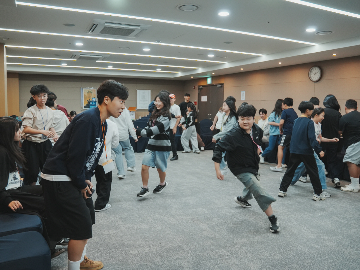 '보고 job go, 듣고 it go' 문화와 함께 자란 삼척시의 미래→…
