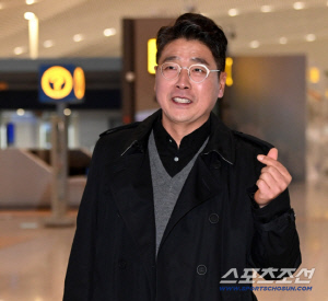 감독하다 코치하는 게 뭐 어떤가...두산 수석행 홍원기 