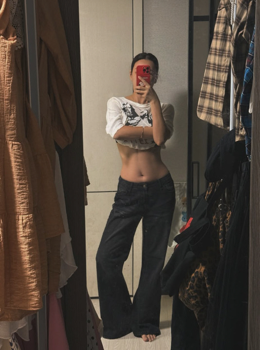 '13kg 감량' 배윤정, 갈비뼈 드러난 배 과감히 노출 "아줌마스럽지 …