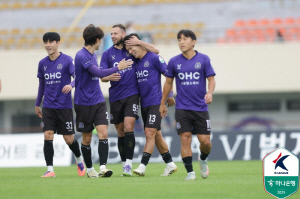 '목표 6강' 한 끗 모자랐지만...'하스왕' 경쟁 불 지필 안양, 무패 행진과 함께 깨어난 '좀비 DNA'