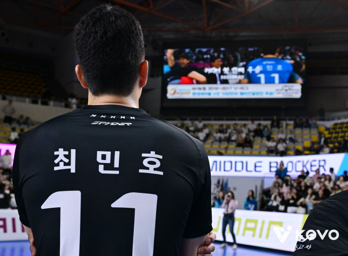 원클럽맨으로 400경기! 37세에도 낡지 않는 남자 "팀에게 감사, 앞으로도 보탬 되고파" [천안피플]