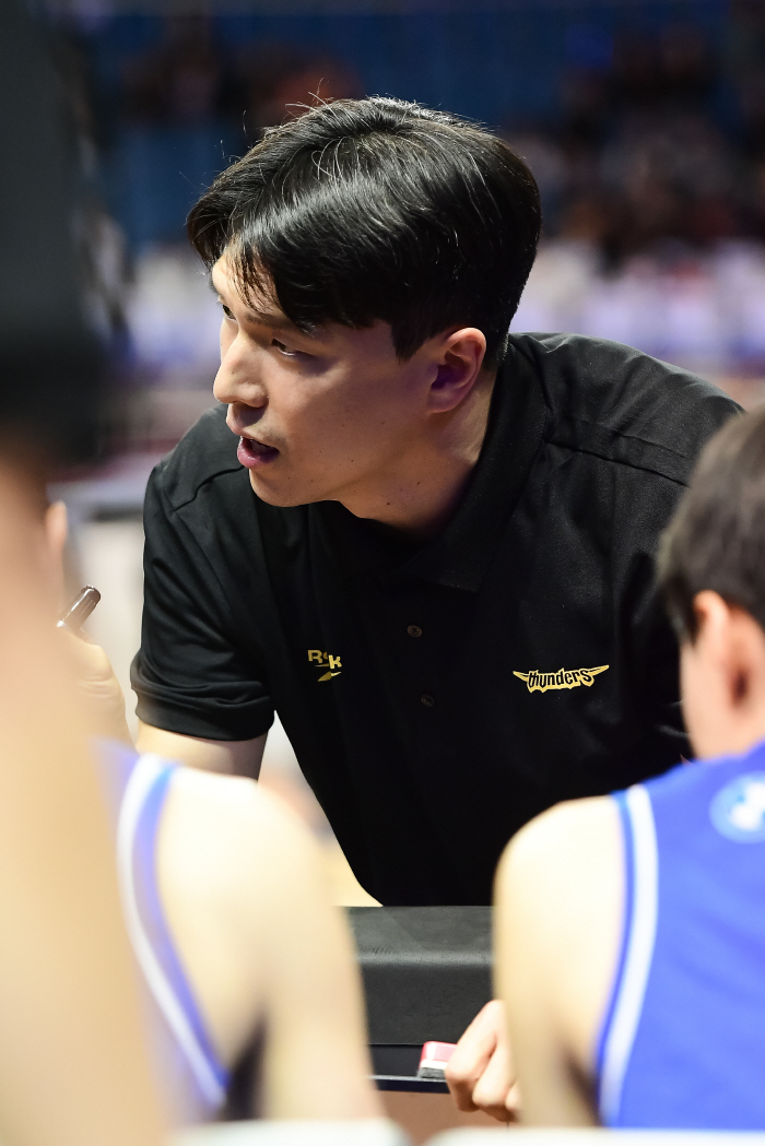 [현장인터뷰] 김효범 삼성 감독, "경기 운영에서 뒤졌다"