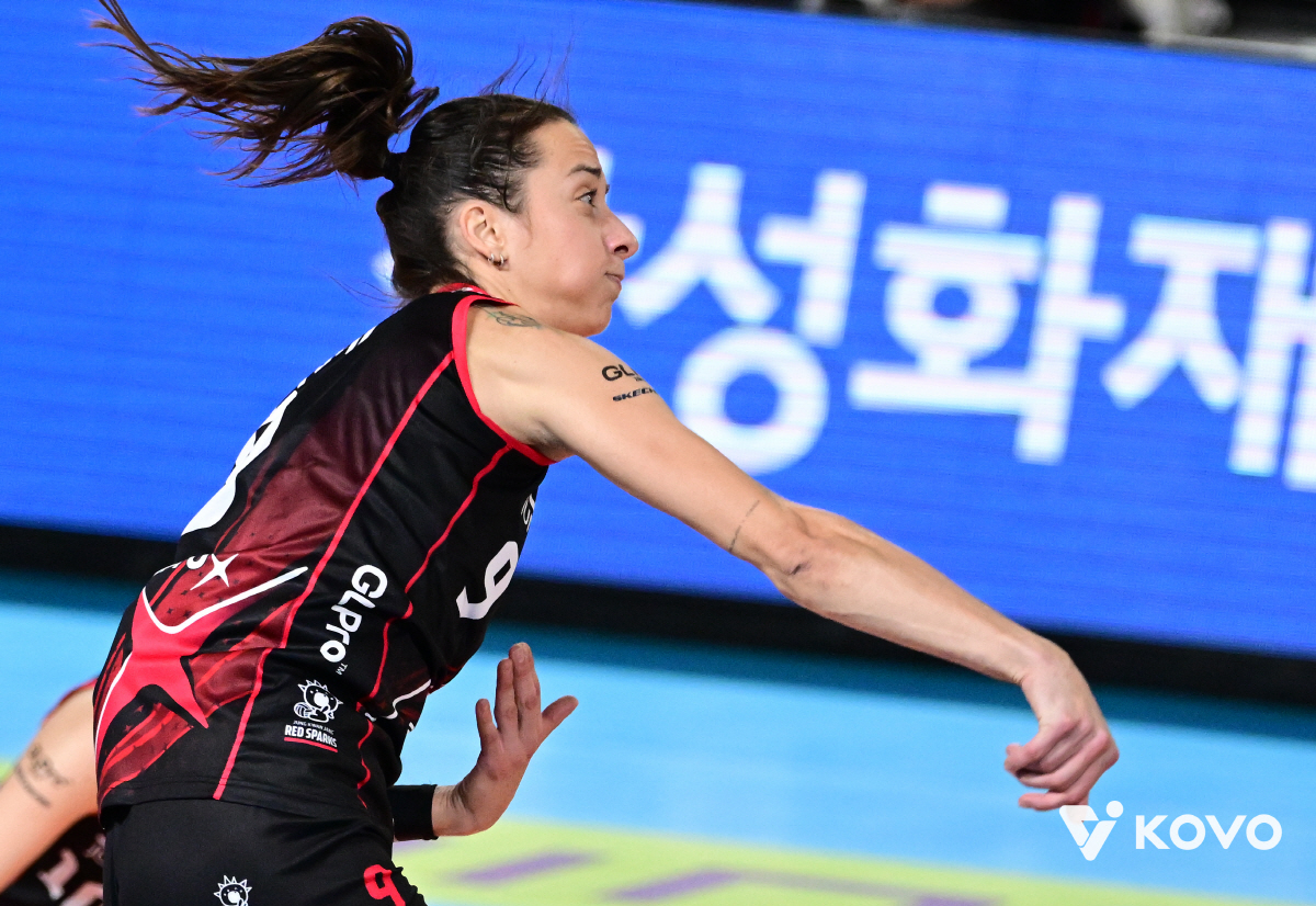 '와 괴물 삭제' 감독도 놀란 신종 괴물의 등장…"정말 경기용 선수" 극…