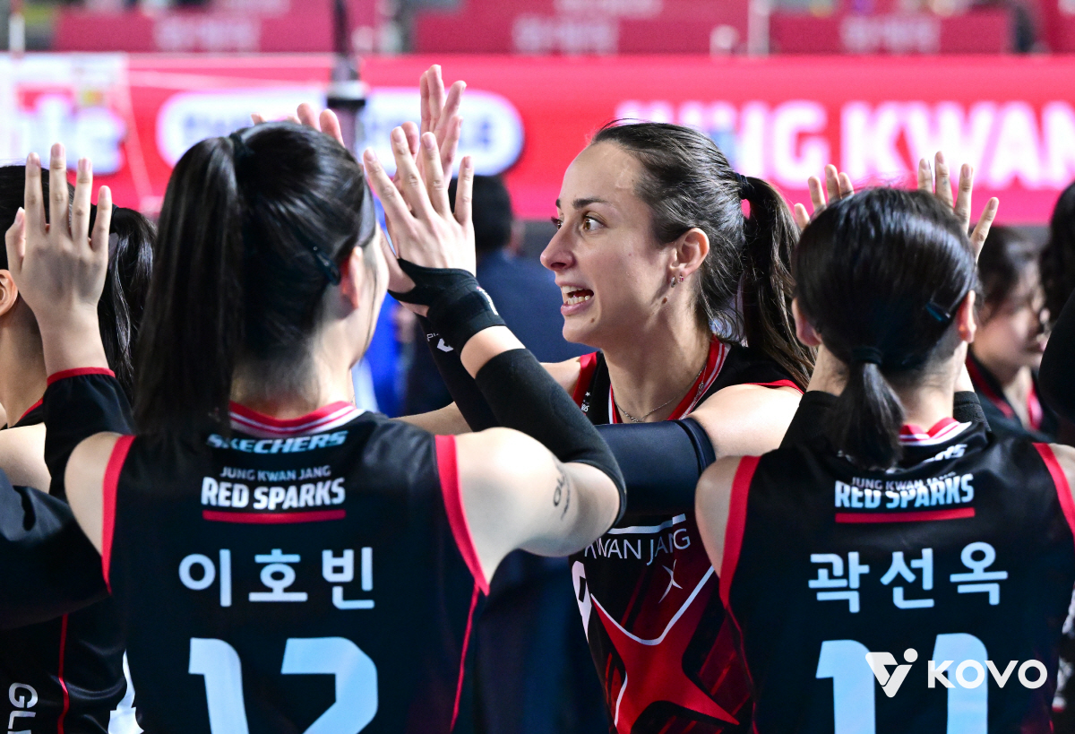 '와 괴물 삭제' 감독도 놀란 신종 괴물의 등장…"정말 경기용 선수" 극…