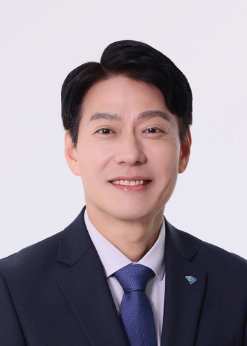"`세금 2천만원 여행` 국가보안기술연, 특정 로펌에 2억 몰아줘"