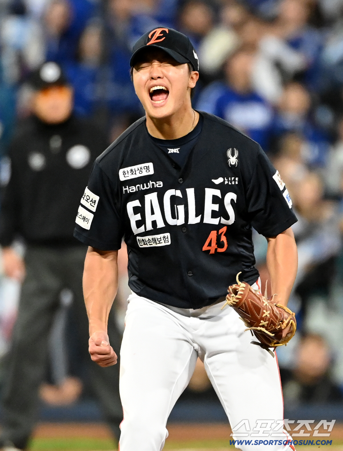 "주황빛 물결에 울컥…KS 꼭! 가고 싶다" 한화에 문동주만 있나? '1…