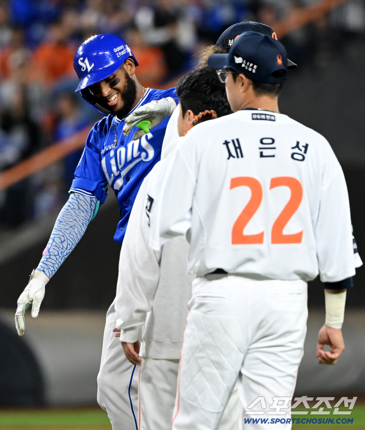 [포토] 폰세 안아준 디아즈, 내가 미안해