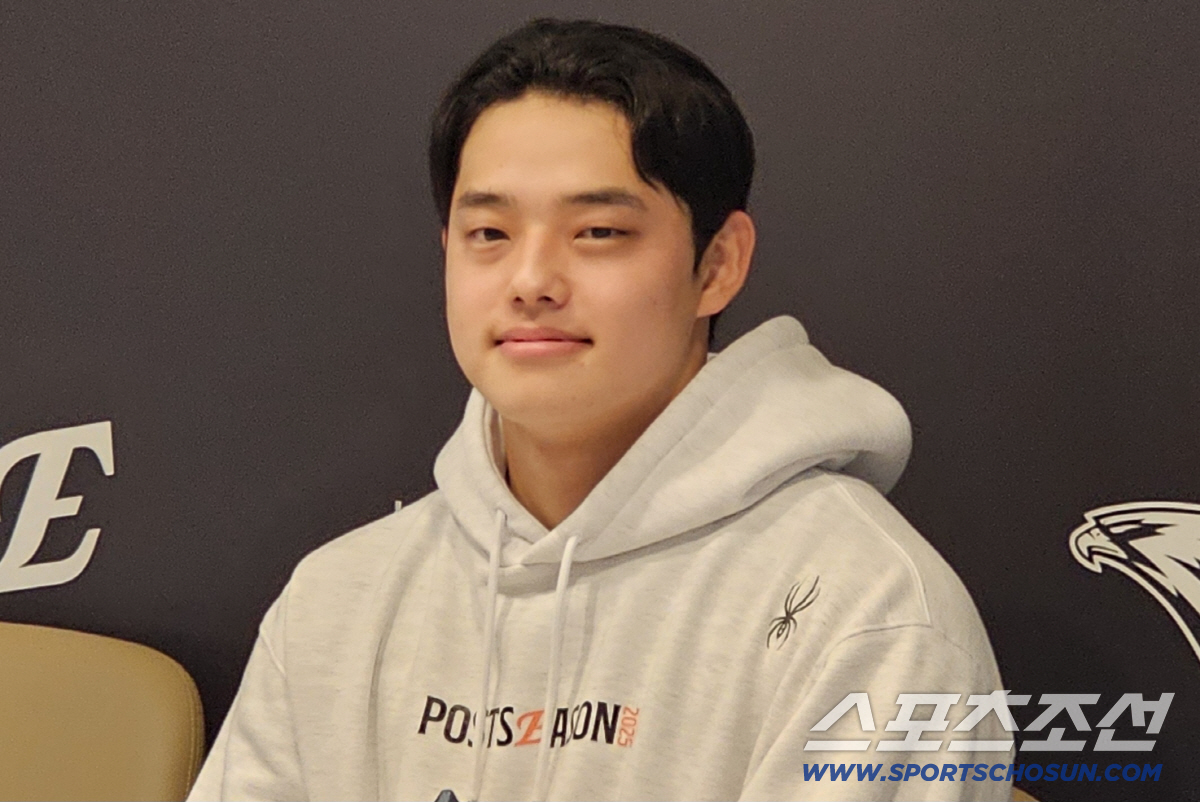 "수명이 줄어드는 느낌" 161㎞의 사나이, 'PO MVP' 문동주가 만…