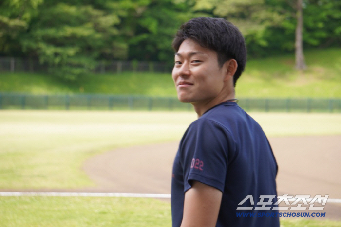 "계속 열심히 하면 누군가 봐주더라" 투수코치 없어 인터넷 독학으로 구속…