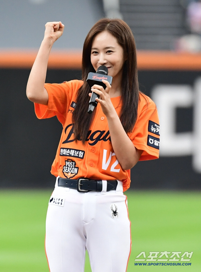 "19년만 진출" 조인성·박보영·유리까지 울었다…한화팬★ '한국시리즈' …