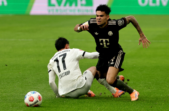 "거친 플레이도 좋지만, 이건 아니지" 19분 만에 멈춘 '코리안 더비'…카스트로프 퇴장→'첫 풀타임' 김민재 최고 평점, 뮌헨 3-0 완승