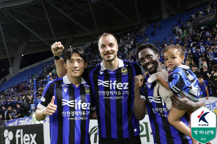 무고사, 제르소 그리고 박승호! 시상식도 싹쓸이 유력...K리그2를 뒤흔…