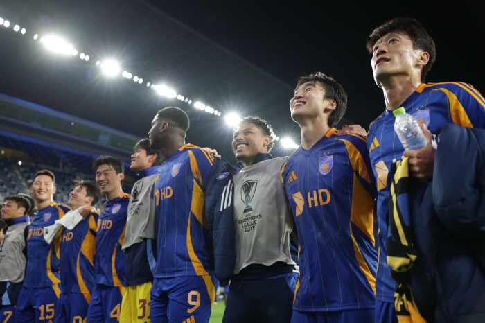 [현장라인업]'또또 풀 로테이션 ' 울산, 서명관 빼고 베스트11 다 바꿨다→'이청용 벤치'…대구, 세징야 공격 선봉