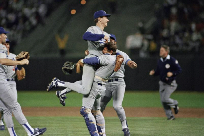 '37년만에 처음' 야마모토 가을 2연속 완투 '위업' → 다저스 레전드…