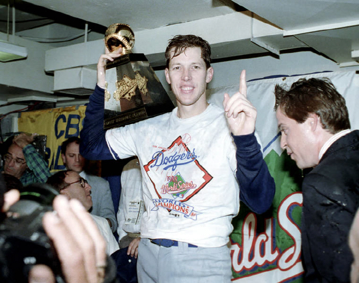 '37년만에 처음' 야마모토 가을 2연속 완투 '위업' → 다저스 레전드…