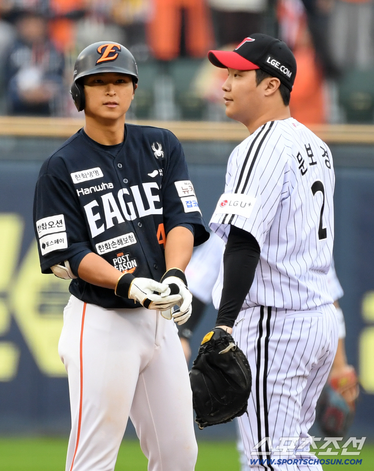 '똑같은 1사 3루' 한화는 얼었고, LG는 뛰었다 → 노시환의 악송구까…
