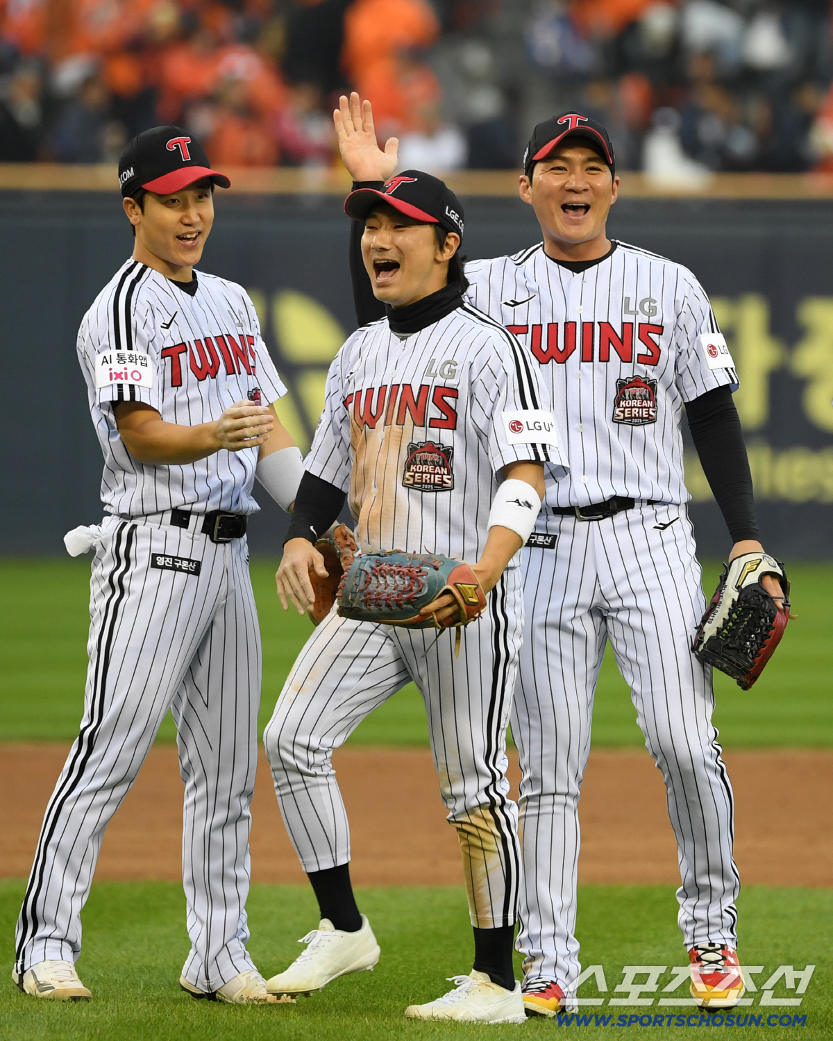 [포토] LG '한국시리즈 1차전 잡았다'