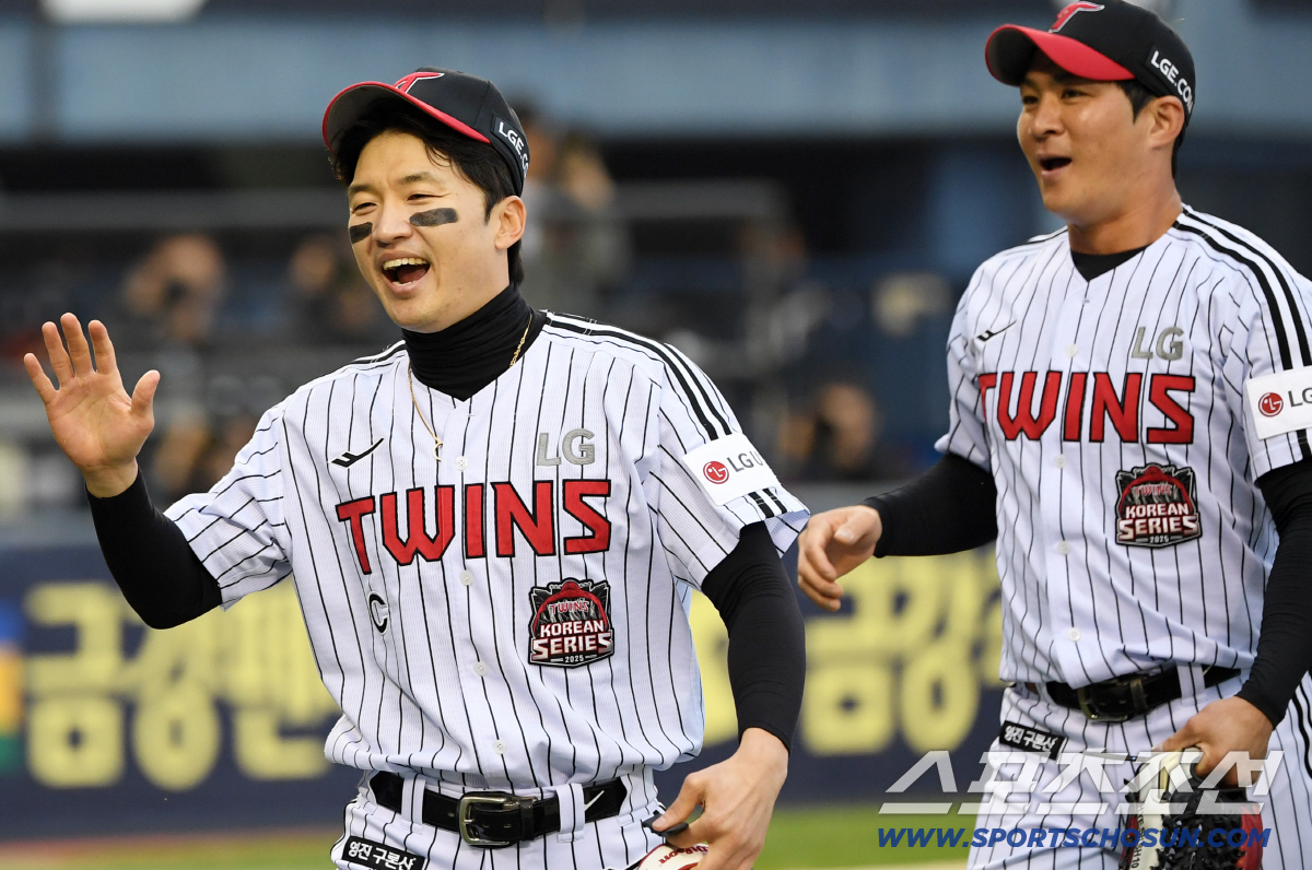 [포토] 박해민-오지환 '짜릿한 승리'