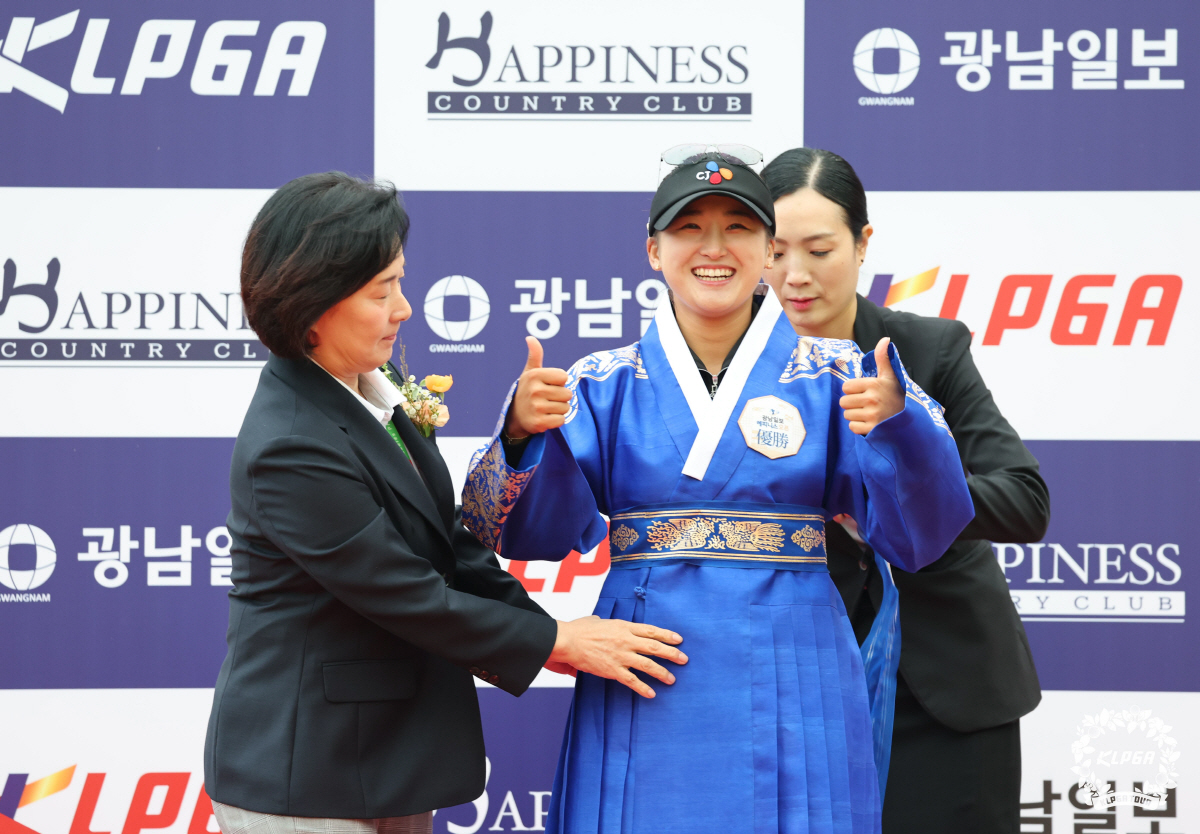 "어릴 때부터 꿈 꿔왔던 순간" 중국 국적 선수가 유창한 한국어로… 리슈…
