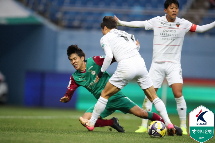 ACLE 보인다! '이명재-주민규 연속골' 대전, 포항에 2-0 완승..…