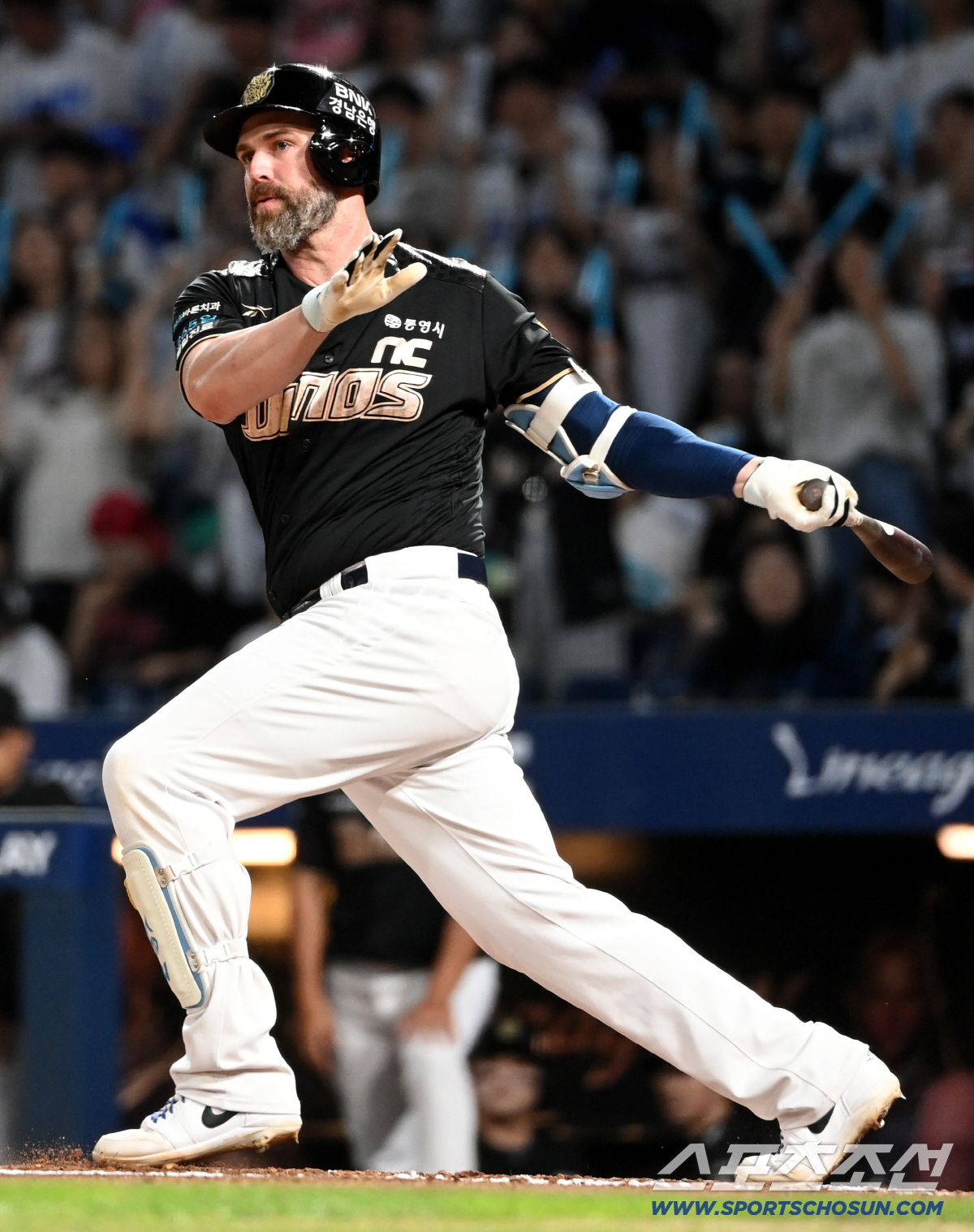 'KBO 최초 다년 계약 발표' 2년간 82홈런 쳤는데, 아직 내년 모른…