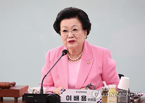 특검, 한지살리기재단 압수수색…이배용 '매관매직' 추가정황