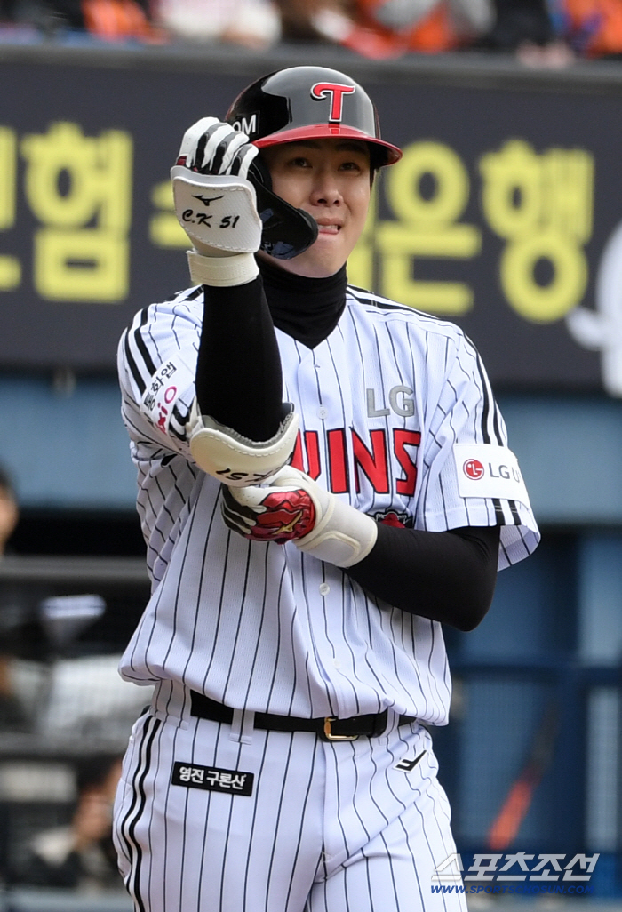 겨우 볼넷 얻어낸 게 뭐 그리 대단하냐고? 이래서 홍창기, 홍창기 하는구나