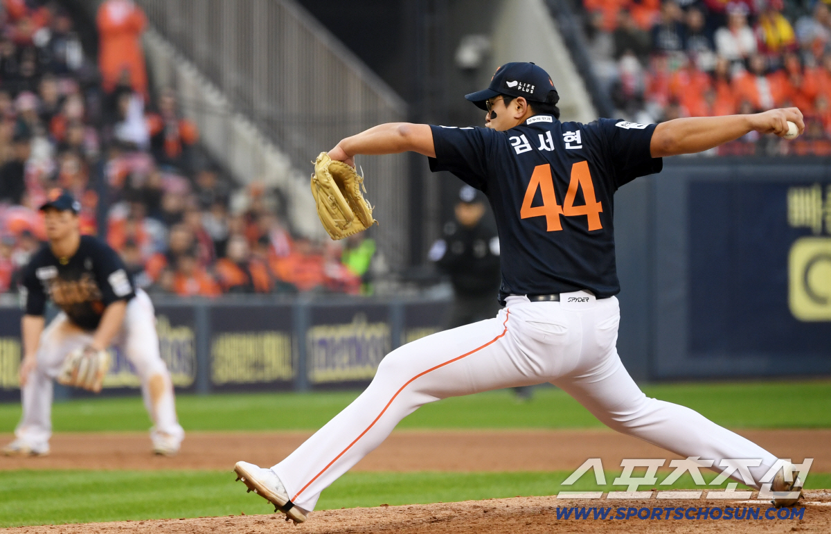 흔들린 21세 마무리→"더 기용하겠다" 믿음, 'K'로 예열했다…"좋은 …