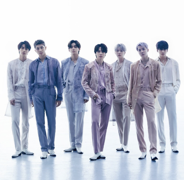 방탄소년단, 내년 65회 월드투어→공연매출 1조설…빅히트 "확정된바 없다…