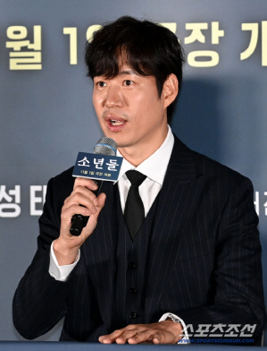 유준상, 공연 중 칼 맞아 마취 없이 11바늘 “환불 걱정에 무대 복귀”