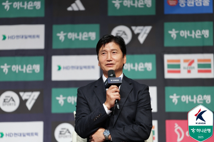 '손 편지에 감동' 9기 보내는 정정용 감독 진심 "고맙고도 미안…소속팀…