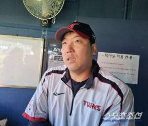 김경문 감독과 '10년만' 가을 재회…PS 최다 타점 1위 김현수가 말하는 '떨림' 극복기 