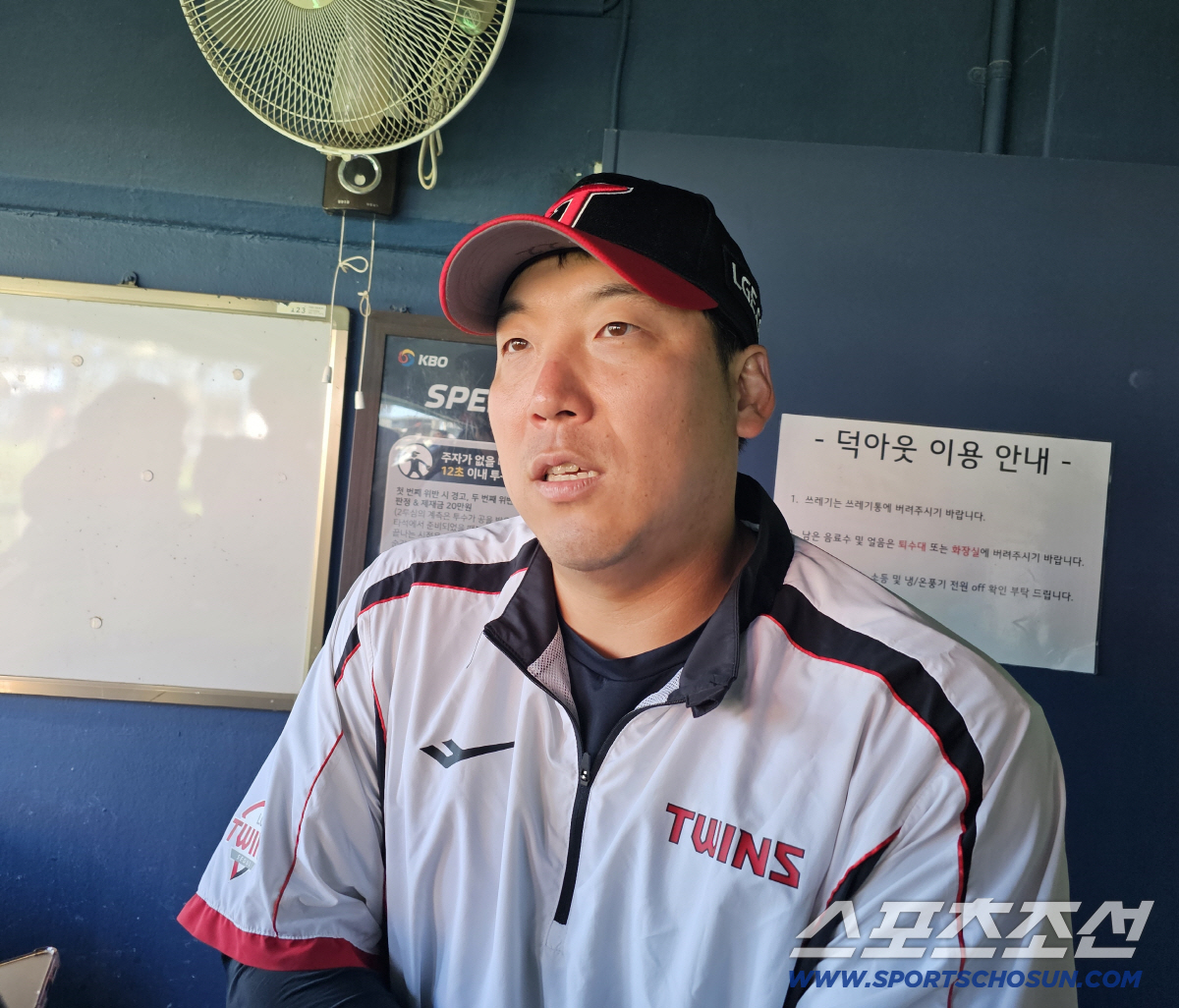 김경문 감독과 '10년만' 가을 재회…PS 최다 타점 1위 김현수가 말하…