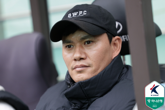 [현장에서]'리그 6위+아챔 돌풍' 잘나가는 젊은 사령탑 왜 메가폰을 잡…