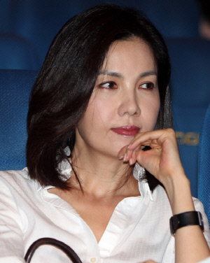 ‘현대家 사돈’ 백지연, 유독가스 흡입 응급실行 “자책·자괴감에 힘들어”