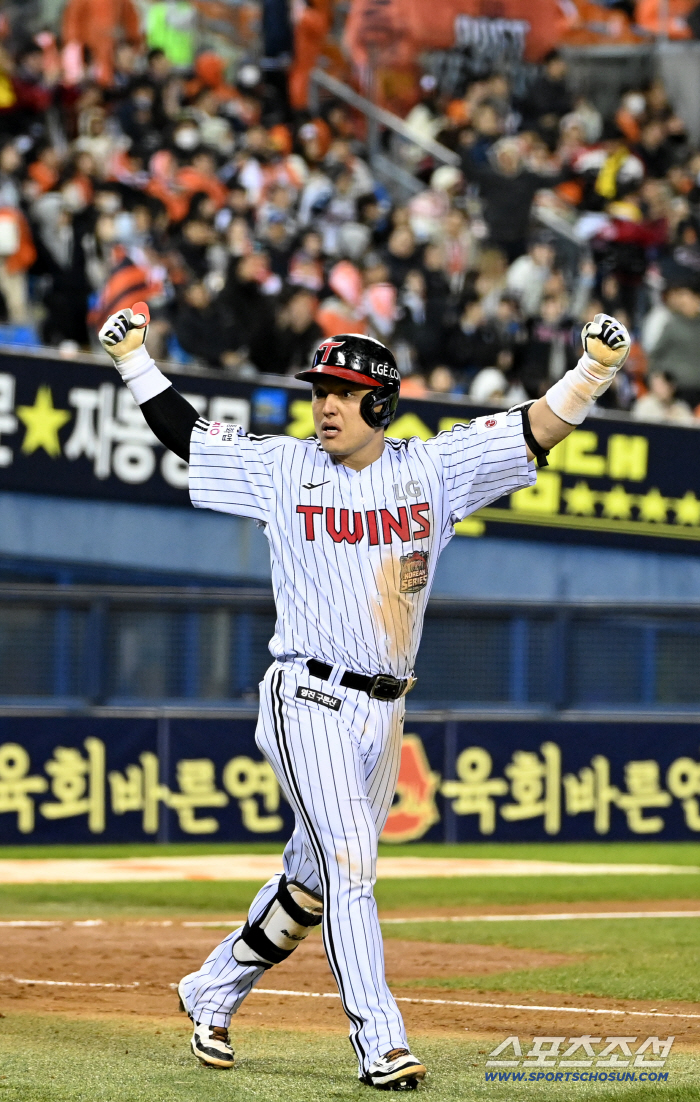 2차전 MVP 내놔! '류현진 저격수' 제철 맞이 '가을참치' 뜨거운 포효…기록은 거짓말 안한다 [잠실피플]