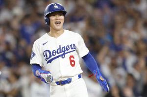 '이쯤되면 그냥 마스코트' 로버츠 감독 타격 침체 파헤스 휴식 결정, 그래도 김혜성은 안쓴다