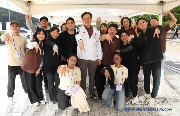 "해볼래요!" 어느 때보다 뜨거웠던 서울대 부스, 서울림 학생들에게 꿈을 실어주다