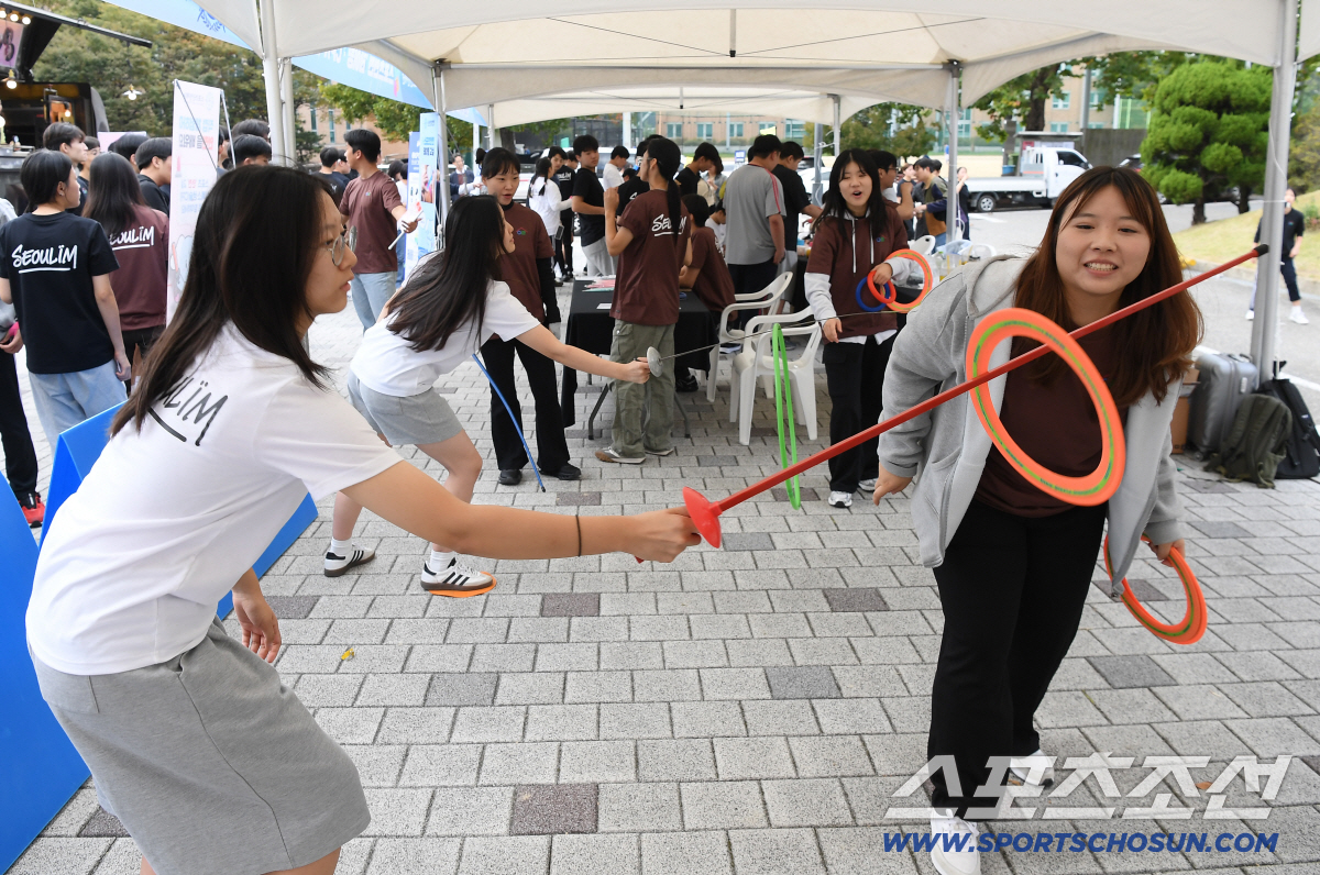 "해볼래요!" 어느 때보다 뜨거웠던 서울대 부스, 서울림 학생들에게 꿈을…