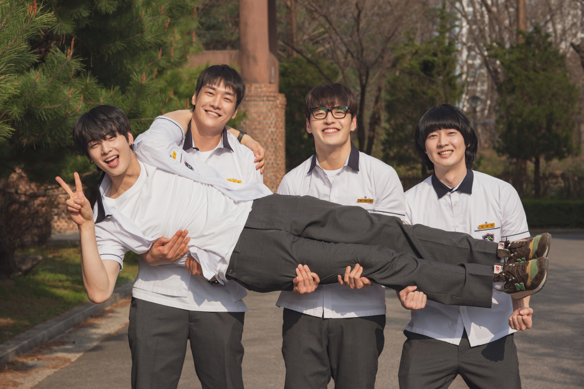 [SC인터뷰] "잘생긴 사람 많이 봤는데, 은우 비주얼에 비하면 나는…"…