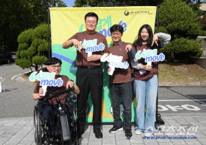 '찰칵!' 운동회 분위기 덕분인가? 누구보다 '나답게 MOVE'했던 서울리머들...