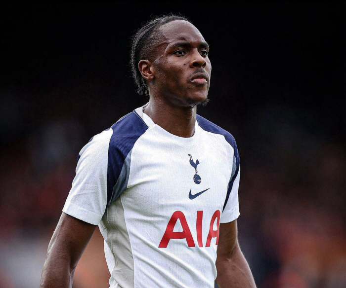 英 단독! '손흥민 후계자' 정말 어렵네→잔인한 경쟁 시작…"여전히 완전…