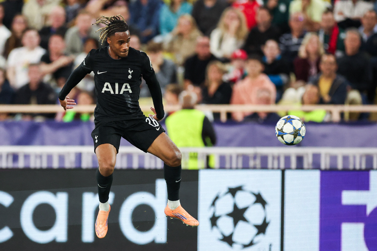 英 단독! '손흥민 후계자' 정말 어렵네→잔인한 경쟁 시작…"여전히 완전…