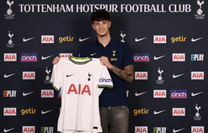 태국 축구 초대박, '손흥민 토트넘 후배 첼시 유스' 귀화 완료→11월 대표팀 발탁 예고(태국 매체)