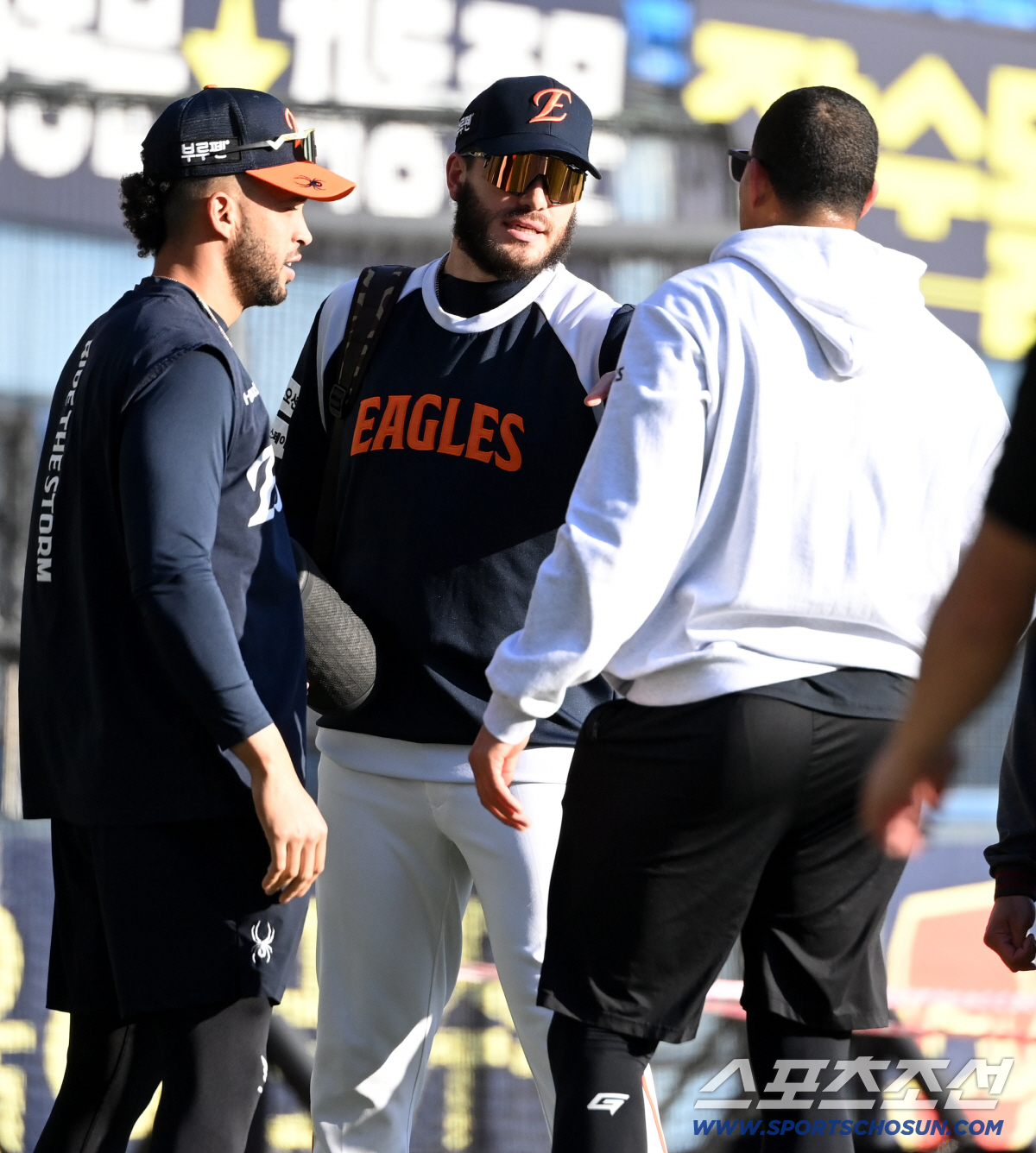 이러다 '제2의 플럿코' 될라. 김경문은 폰세 공개했는데 확답못한 염갈량…