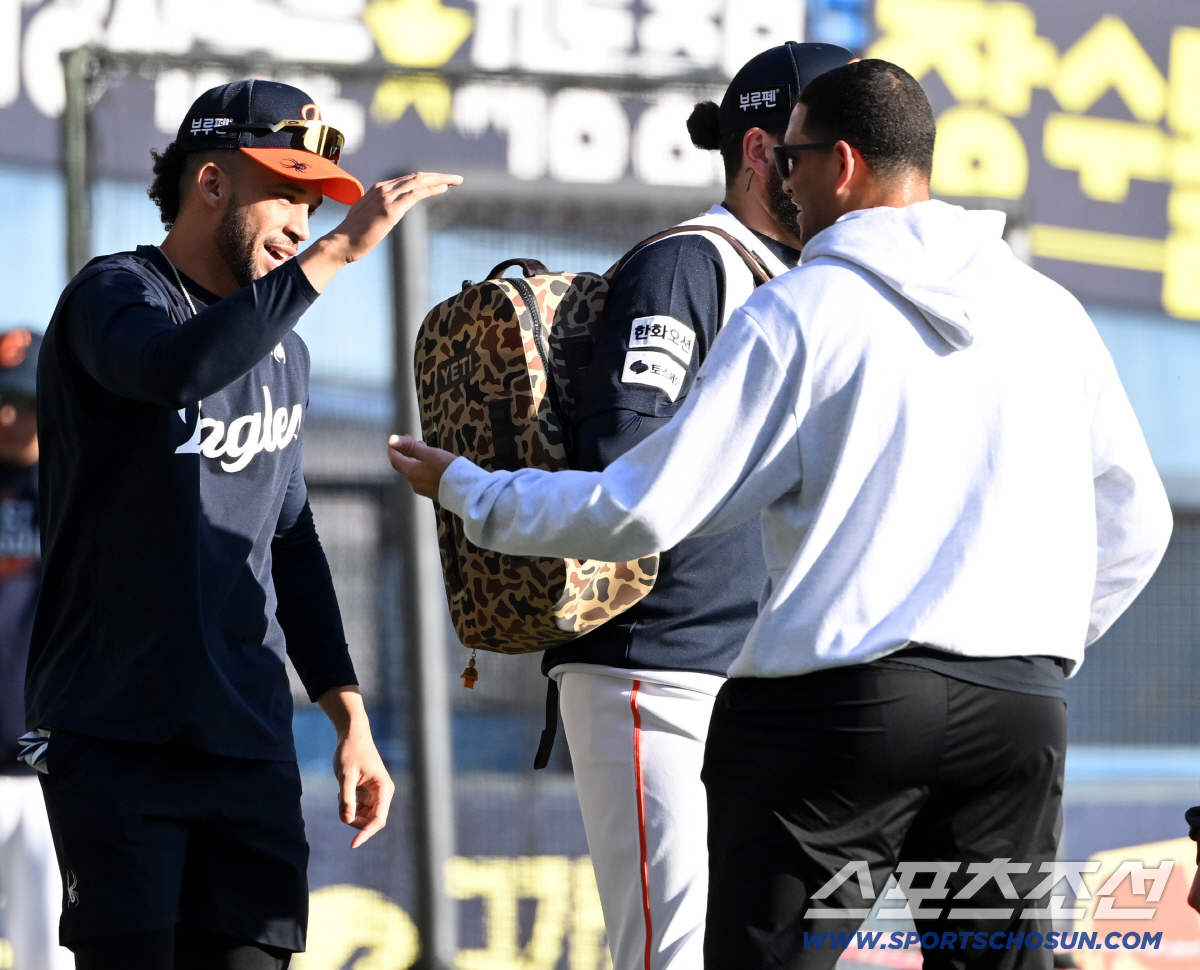 이러다 '제2의 플럿코' 될라. 김경문은 폰세 공개했는데 확답못한 염갈량…