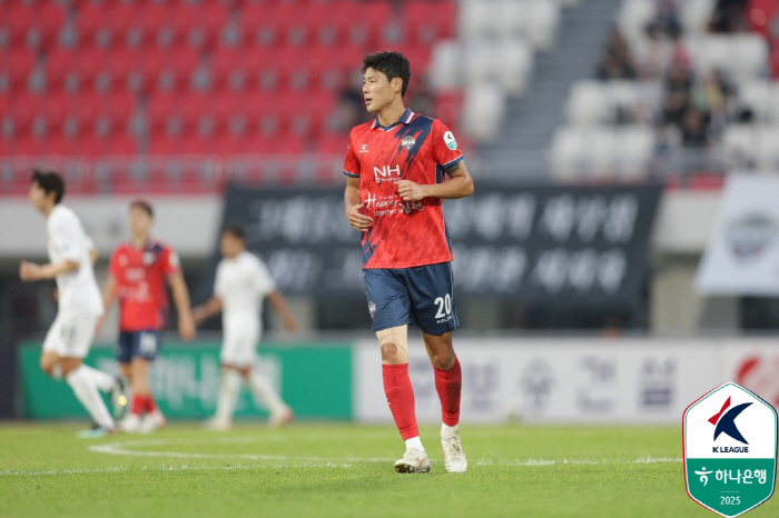 'K리그1, 2 예외 없다' ACL부터 강등, 승격까지 순위 경쟁 뒤흔들…