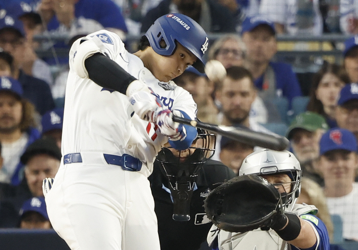 아니, 저 몸쪽 공을 어떻게 저리 잡아당기나...신의 경지 오타니, 슈어저 상대 WS 2호 홈런